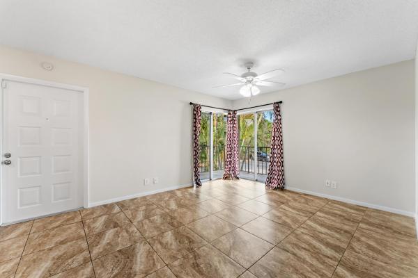 1840 Fairview Villas Dr #3, Palm Springs, Florida 33406, image 3