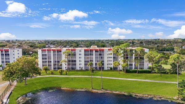 Poinciana Place 3, 3593 Birdie Dr #203, Lake Worth Beach, Florida 33467, image 1