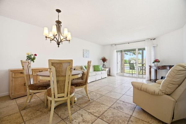 Poinciana Place 3, 3593 Birdie Dr #203, Lake Worth, Florida 33467, image 2