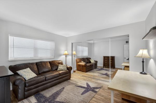 Lake Harbor Cove, 3040 Lake Shore Dr, Riviera Beach, Florida 33404, image 1