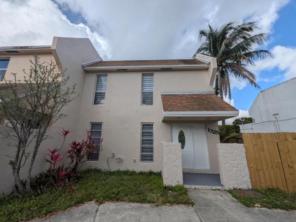 Tam O'Shanter Villas, 1325 Silverado, North Lauderdale, Florida 33068, image 2