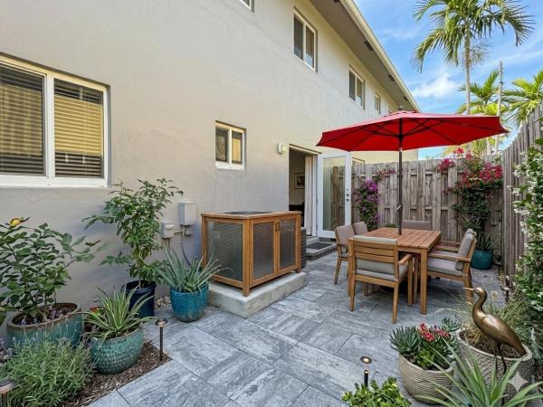 The Enclave At Wilton Manors, 2643 NE 8th Ave ##5, Wilton Manors, Florida 33334, image 1