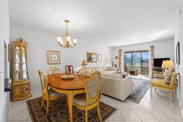 Village Royale Greenbriar, 2515 NE 1st Ct #4100, Boynton Beach, Florida 33435, image 3