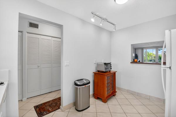 Seagate Of Gulfstream, 2010 S Federal Hwy #202, Boynton Beach, Florida 33435, image 2
