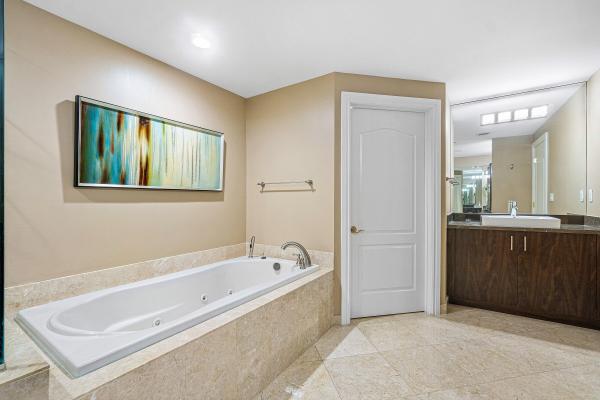 200 East Palmetto Park, 200 E Palmetto Park Rd #22, Boca Raton, Florida 33432, image 2