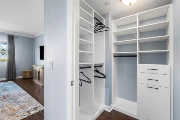 Marina Grande Club & Residences, 2650 Lake Shore Dr #201, Riviera Beach, Florida 33404, image 1