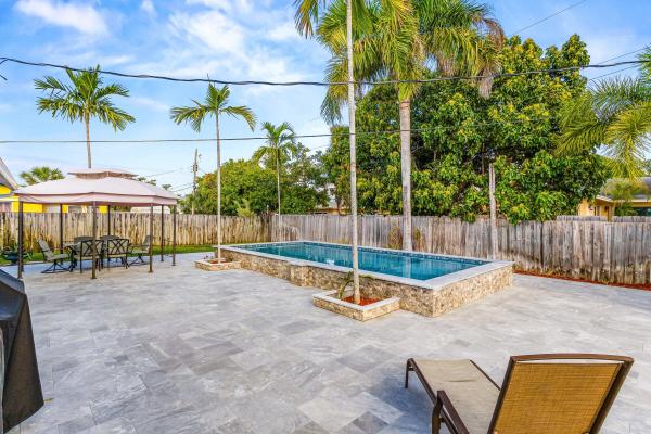 Seacrest Estates, 149 SE 27th Pl, Boynton Beach, Florida 33435, image 1