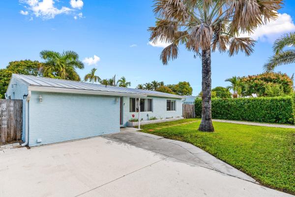 Seacrest Estates, 149 SE 27th Pl, Boynton Beach, Florida 33435, image 2