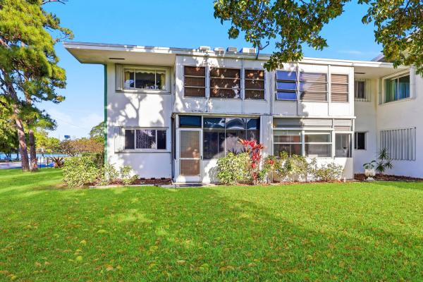 2004 Lake Osborne Dr #1, Lake Worth Beach, Florida 33461, image 1