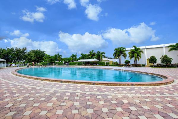 361 Wellington J, West Palm Beach, Florida 33417, image 2