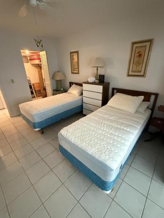 Murry Hills, 3160 Lake Osborne Dr #112, Lake Worth Beach, Florida 33461, image 2