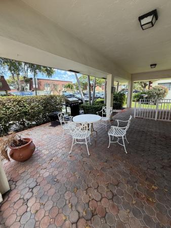 French Villas Of Lighthouse Point, 3225 NE 21st Ave #7, Lighthouse Point, Florida 33064, image 2