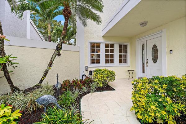 Barclay Club, 18 Windsor Ln, Palm Beach Gardens, Florida 33418, image 3