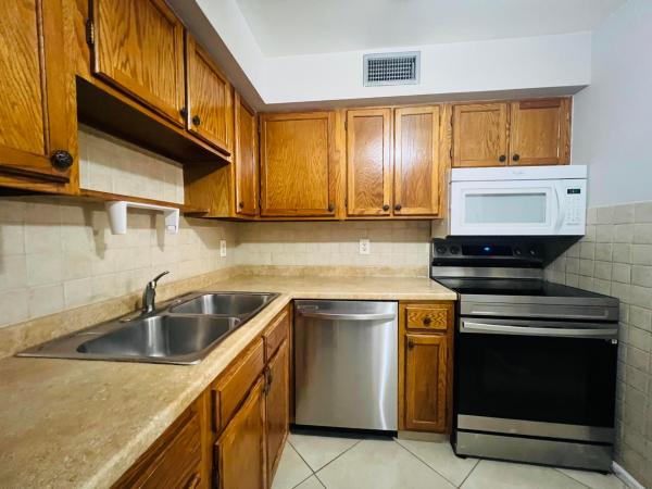 9875 Pineapple Tree Dr #205, Boynton Beach, Florida 33436, image 1