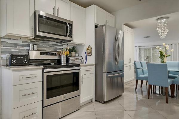 Lucerne Homes East, 6374 Summer Sky Ln, Greenacres, Florida 33463, image 2