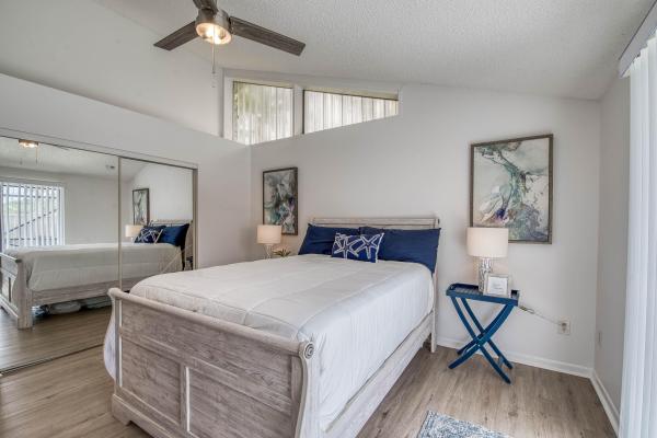 Westwood Gardens, 5489 Eagle Lake Dr, Palm Beach Gardens, Florida 33418, image 2