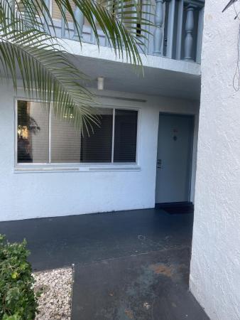 Village Green 4, 2000 Springdale Blvd #108, Palm Springs, Florida 33461, image 1