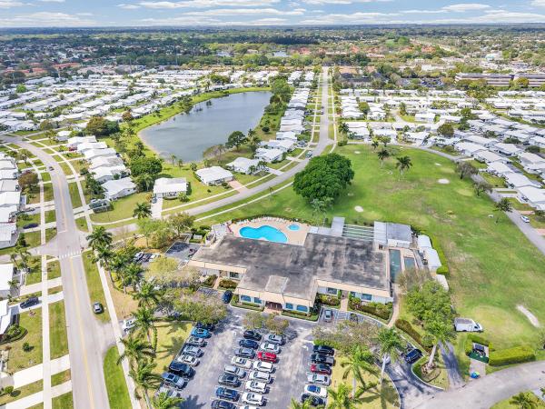 Palm Beach Leisureville, 2105 Alfred Dr, Boynton Beach, Florida 33426, image 1