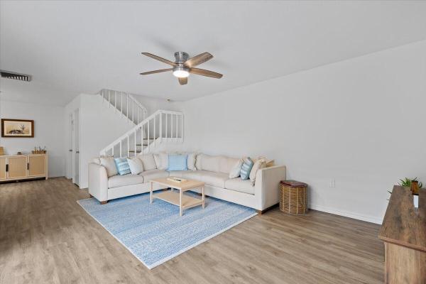 Glenwood Townhomes, 522 5th Ter, Palm Beach Gardens, Florida 33418, image 2