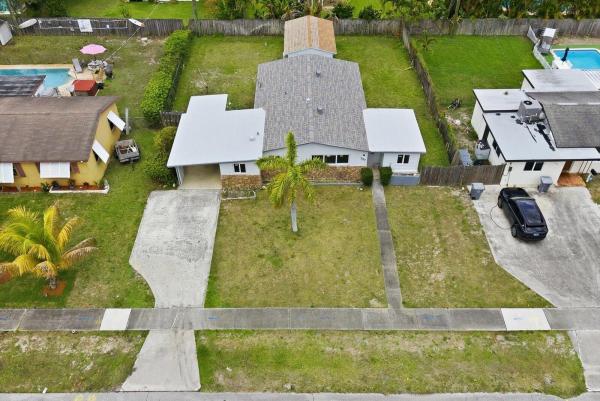 Kelsey City, 737 W Ilex Dr, West Palm Beach, Florida 33403, image 1