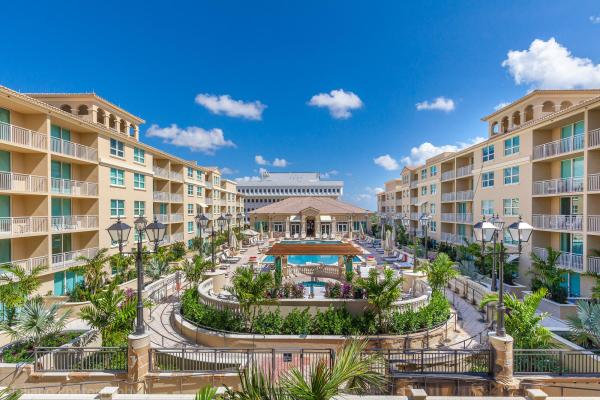 Palmetto Place, 99 SE Mizner Blvd #215, Boca Raton, Florida 33432, image 1