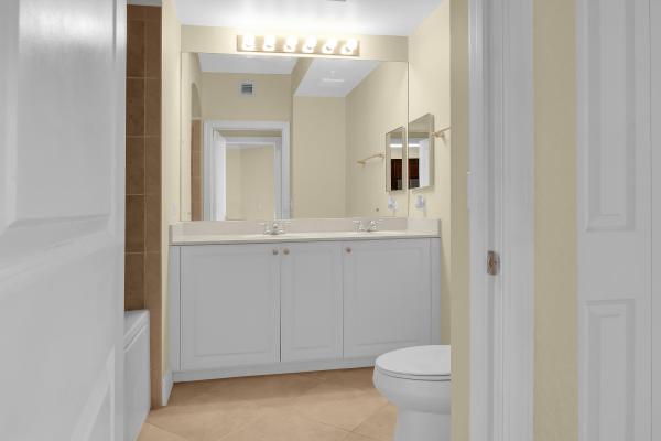 Vizcaya Lakes, 1690 Renaissance Commons Blvd #1212, Boynton Beach, Florida 33426, image 2