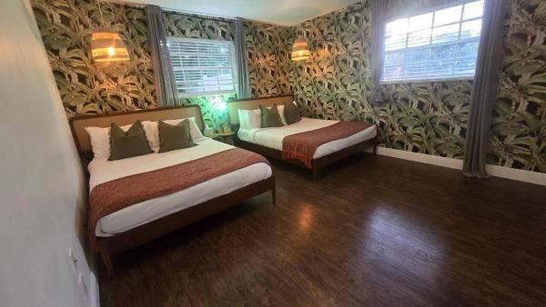 Colonial Ridge, 5700 NE 20th Ave, Fort Lauderdale, Florida 33308, image 1