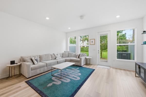 Ranchette Square, 6125 Rancho Ln, Greenacres, Florida 33415, image 1