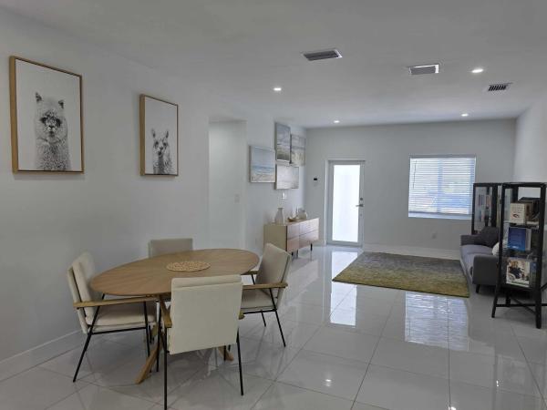 Melrose Park, 730 Alabama Ave, Fort Lauderdale, Florida 33312, image 3