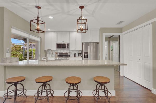 Sun Terrace At The Oaks, 9701 Chapman Oak Ct, Palm Beach Gardens, Florida 33410, image 2