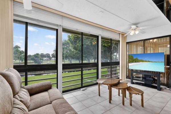 5561 Fairway Park Dr #203, Boynton Beach, Florida 33437, image 1