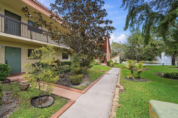 Hammocks Lake Forest, 1774 Hammock Blvd #118, Coconut Creek, Florida 33063, image 1