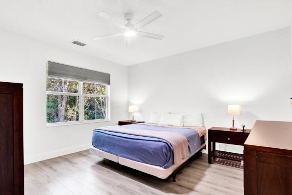 Hampton Cay, 7113 Kensington Ct, Palm Beach Gardens, Florida 33418, image 1