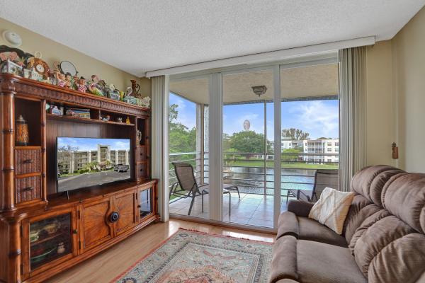 Pine Island Ridge, 9311 Orange Grove Dr, Davie, Florida 33324, image 1