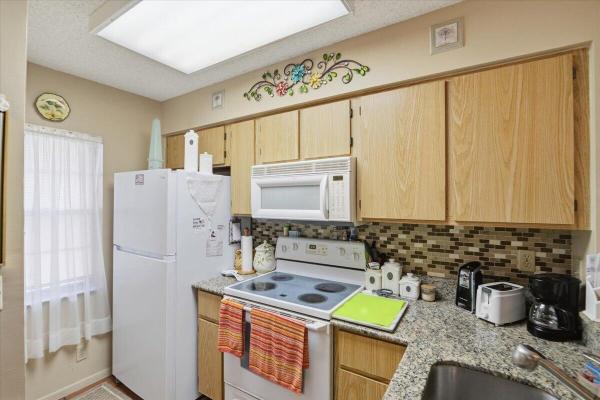 Olympic Pointe At Cypress Bend, 2220 N Cypress Bend Dr #410, Pompano Beach, Florida 33069, image 2