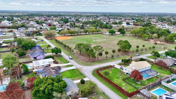 Northport Village, 542 NW La Brea Ave, Port St. Lucie, Florida 34983, image 2