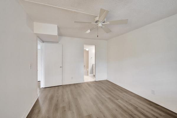 Poinciana Place Of Pine Island Ridge, 9470 Poinciana Pl #308, Davie, Florida 33324, image 1