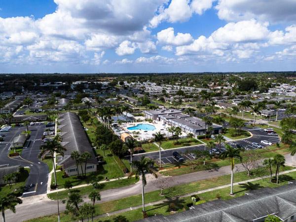 Emory At Cresthaven Villas, 2758 Emory Dr E #B, West Palm Beach, Florida 33415, image 2