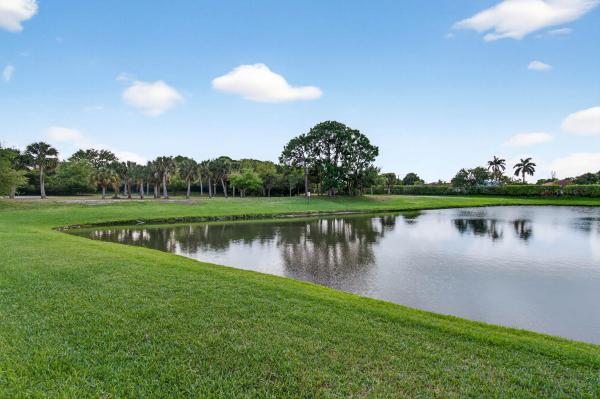 Thousand Oaks, 3167 Laurel Ridge Cir, Riviera Beach, Florida 33404, image 2
