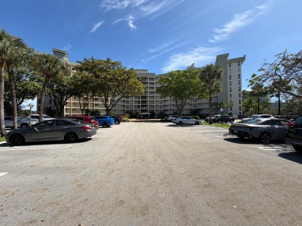 Palm-Aire Country Club 4, 3051 N Course Dr #509, Pompano Beach, Florida 33069, image 2