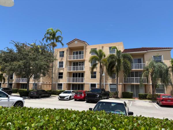 Sheridan Beach Club, 519 E Sheridan St #3072, Dania Beach, Florida 33004, image 2