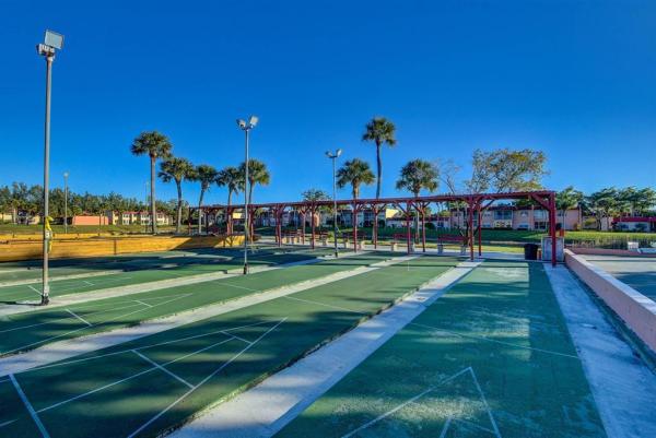 Golden Lakes Village, 307 Lake Evelyn Dr, West Palm Beach, Florida 33411, image 1