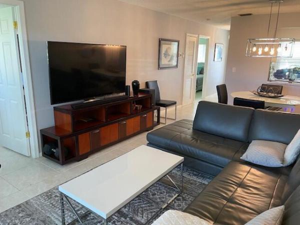 Golden Lakes Village, 307 Lake Evelyn Dr, West Palm Beach, Florida 33411, image 3