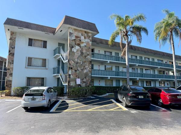 2000 Springdale Blvd #102, Palm Springs, Florida 33461, image 1