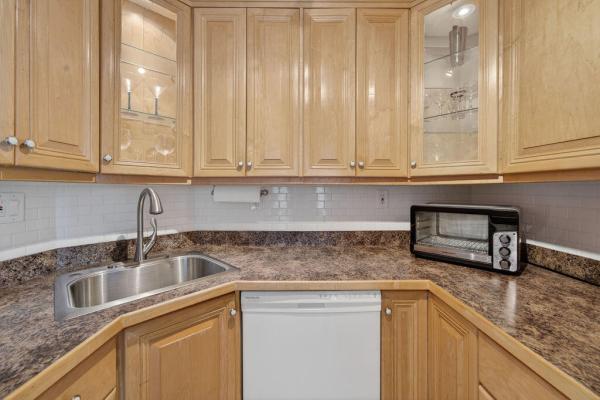 Oceanside South, 3200 NE 7th Ct #201A, Pompano Beach, Florida 33062, image 3