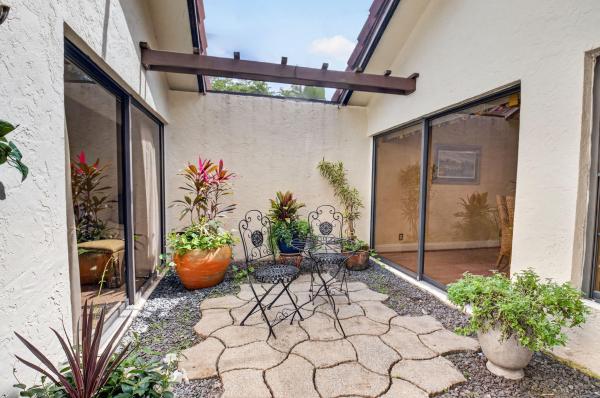 Town Place Club Villas, 21700 Club Villa Ter, Boca Raton, Florida 33433, image 2