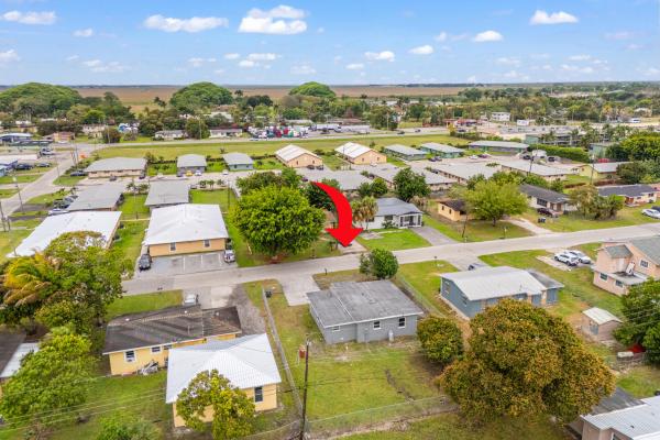 Oak Park, 217 NW 14th St, Belle Glade, Florida 33430, image 1