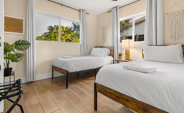 Edgewood Estates, 1720 SW 32nd St, Fort Lauderdale, Florida 33315, image 1