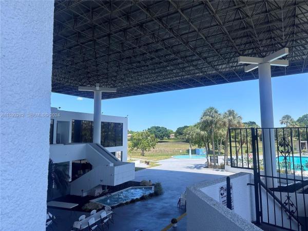 Environ 1, 7021 Environ Blvd #317, Lauderhill, Florida 33319, image 2