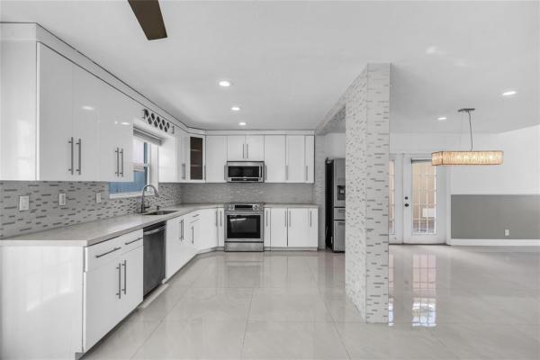 Coral Pointe, 4450 NW 55th Dr, Coconut Creek, Florida 33073, image 3